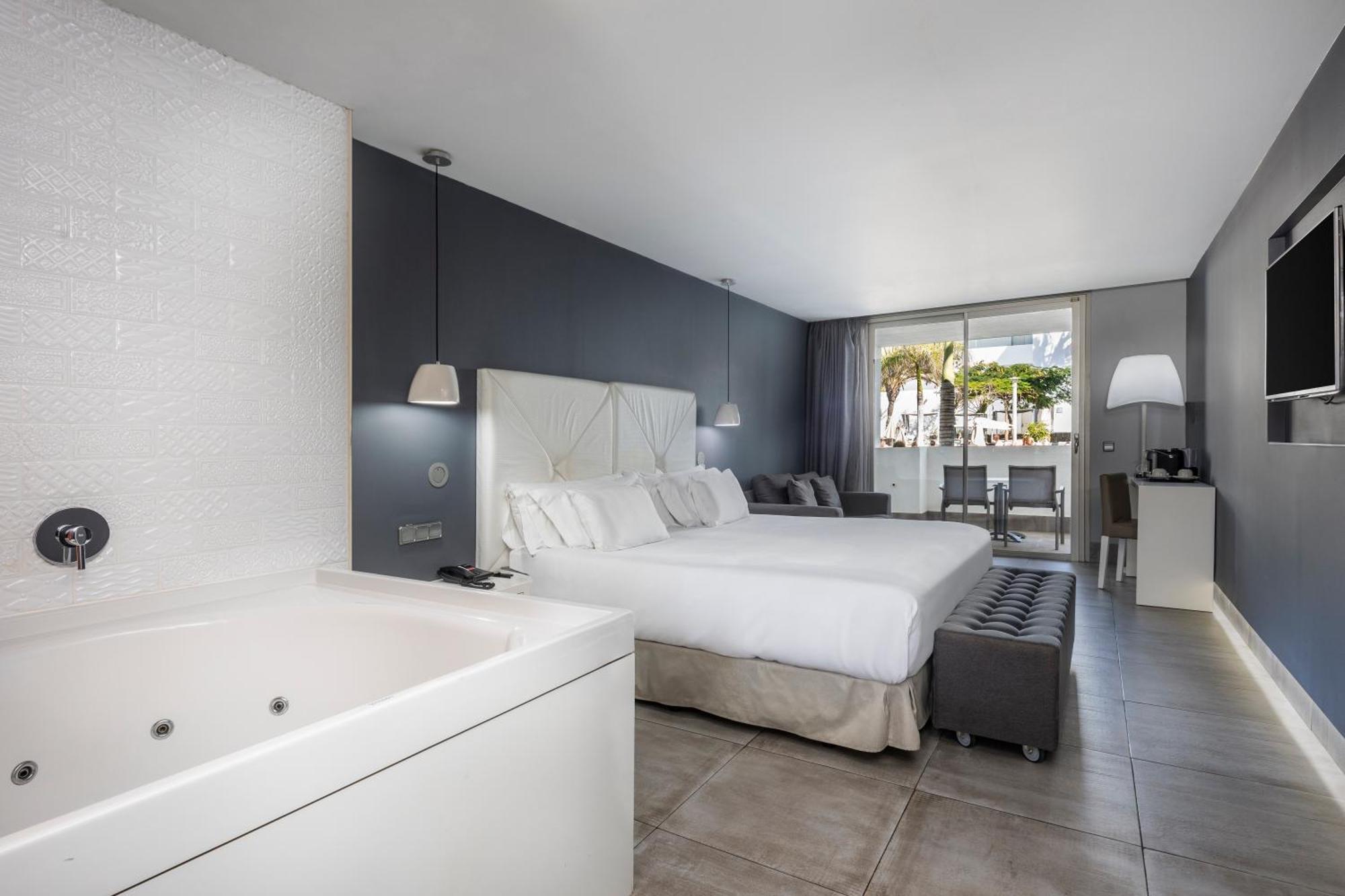 קוסטה טגוויסה Barcelo Teguise Beach - Adults Only מראה חיצוני תמונה